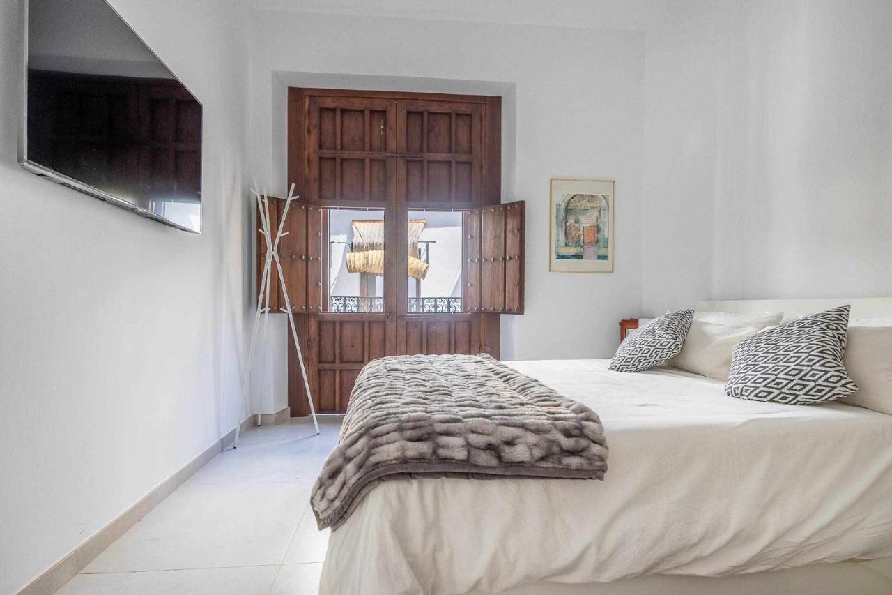 Comfy Away - Apartamento Exclusivo Mercado De Triana Con Balcon Seville Exterior photo