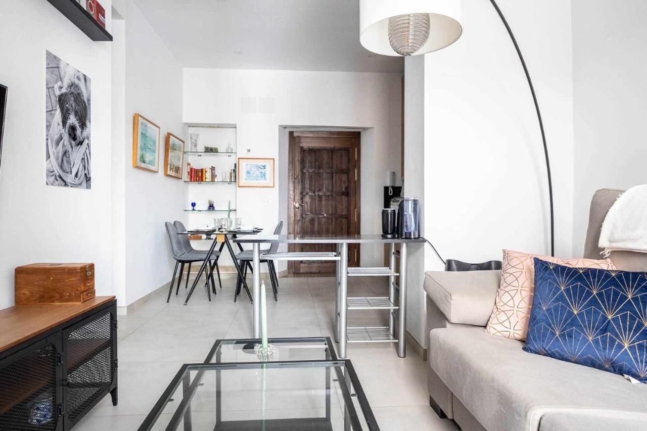 Comfy Away - Apartamento Exclusivo Mercado De Triana Con Balcon Seville Exterior photo
